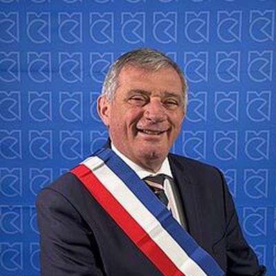 Roland Mouren, maire de Châteauneuf-les-Martigues